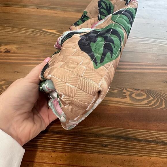 Maria de la Rosa Game Clutch - Picture 3 of 9